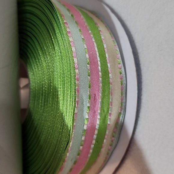 3 Rolls Kirkland Wire-edged Ribbon, 1-1/2" x 122 yards approx total - Picture 9 of 10